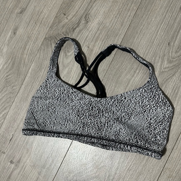 Lulu lemon sports bra - Picture 1 of 2
